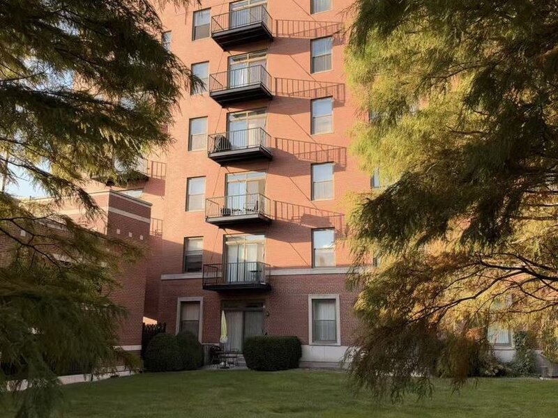 5200 S Ellis Avenue Chicago IL 60615