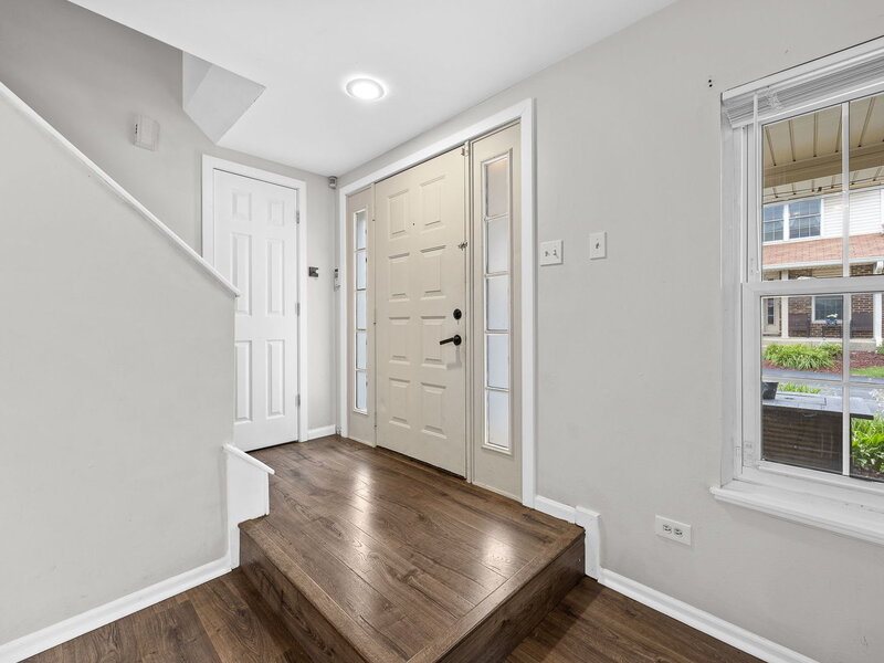 16030 85th Place Tinley Park IL 60487