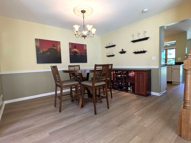 305 Stonefield Court Schaumburg IL 60173