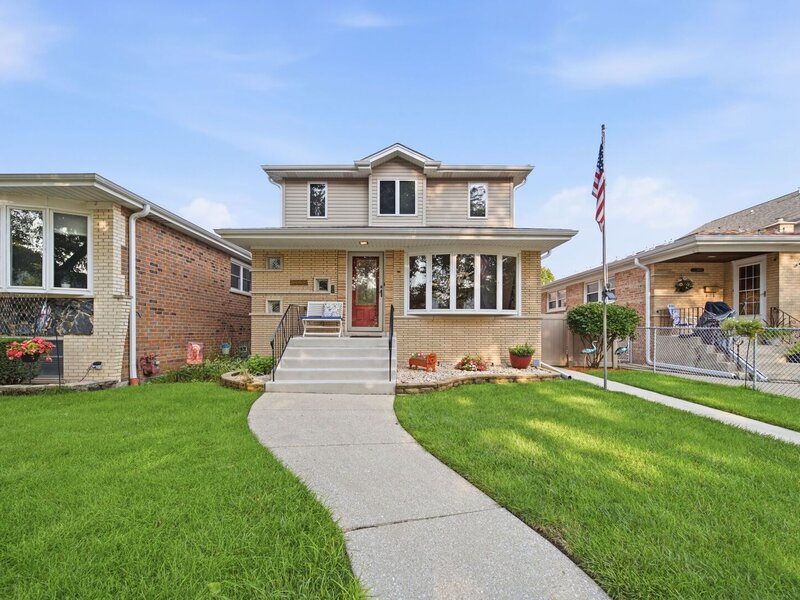 11001 S Albany Avenue Chicago IL 60655