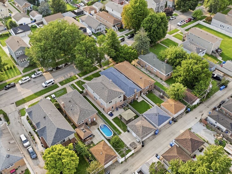 11001 S Albany Avenue Chicago IL 60655