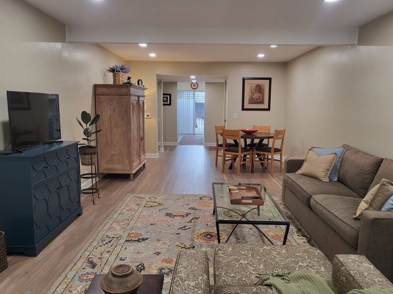 1709 Northfield Square Northfield IL 60093