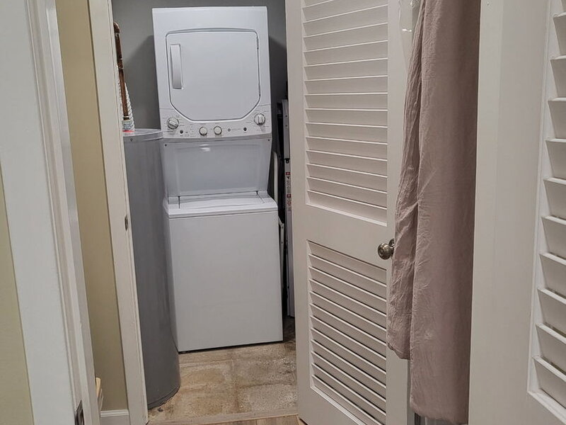 1709 Northfield Square Northfield IL 60093