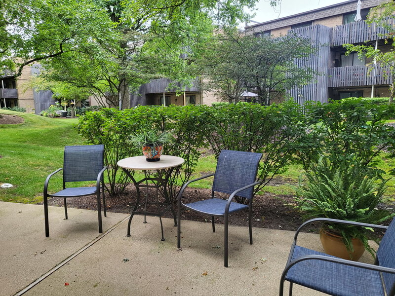 1709 Northfield Square Northfield IL 60093