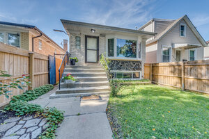 Photo of 3218 N Nagle Avenue Chicago IL 60634