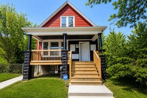 Photo of 10504 S Lafayette Avenue Chicago IL 60628