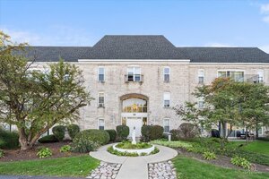 Photo of 5001 Carriageway Drive Rolling Meadows IL 60008