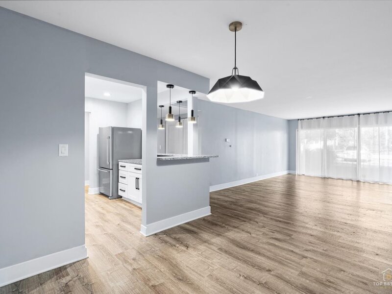 5001 Carriageway Drive Rolling Meadows IL 60008