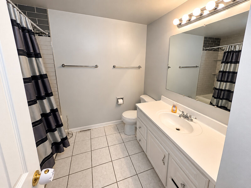 950 Purdue Lane Matteson IL 60443