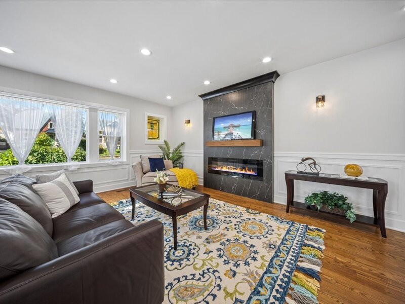 7048 26th Parkway Berwyn IL 60402
