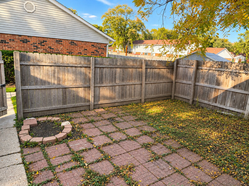 1051 Ashton Court Streamwood IL 60107