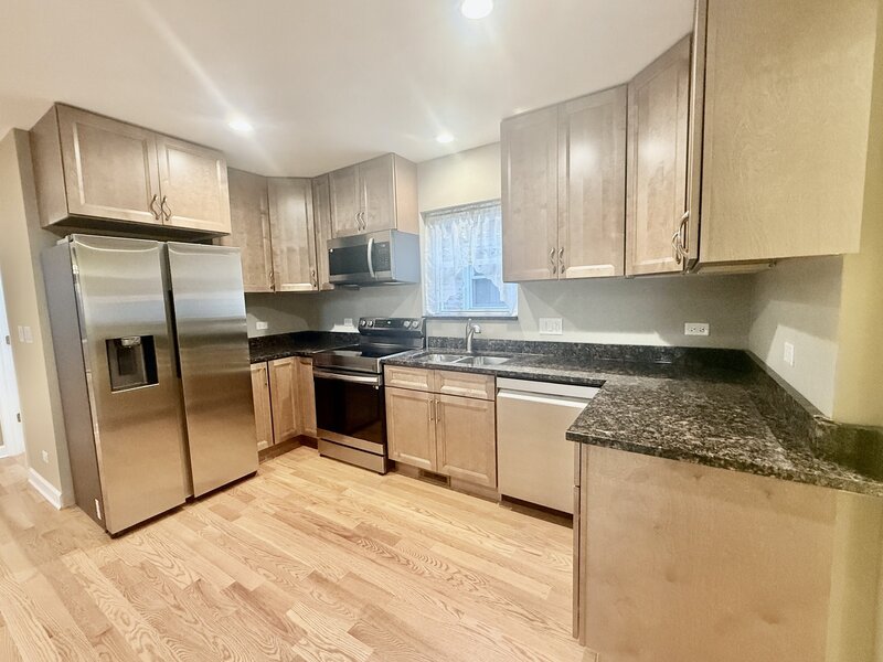 3337 N Orange Avenue Chicago IL 60634