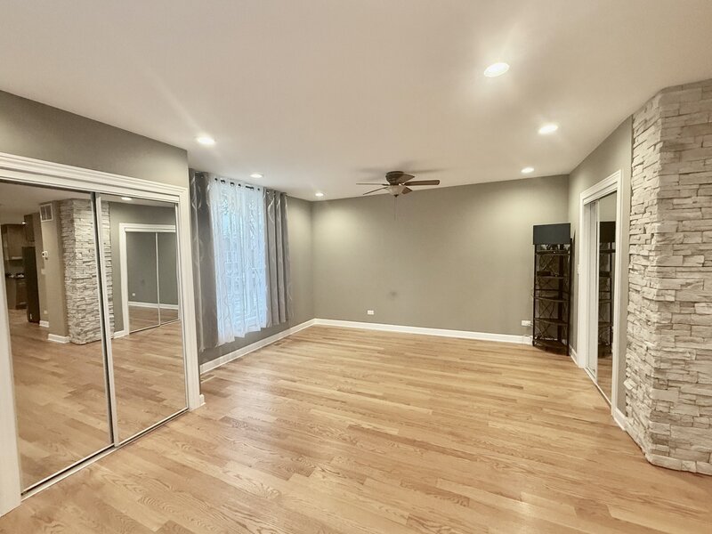 3337 N Orange Avenue Chicago IL 60634