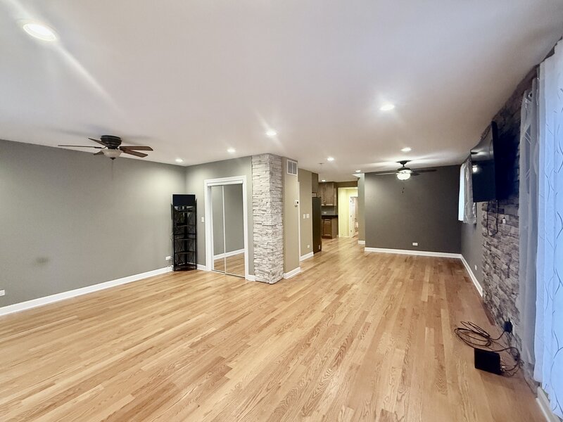 3337 N Orange Avenue Chicago IL 60634