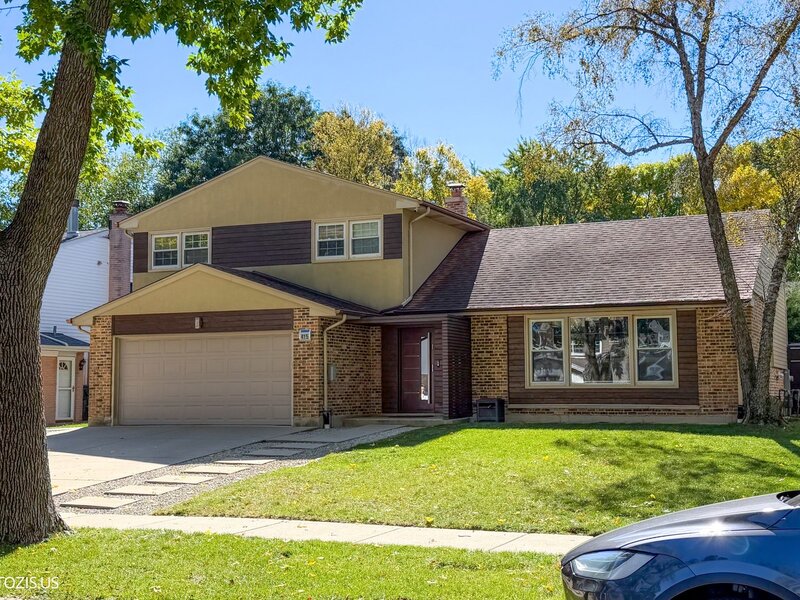 415 W Noyes Street Arlington Heights IL 60005