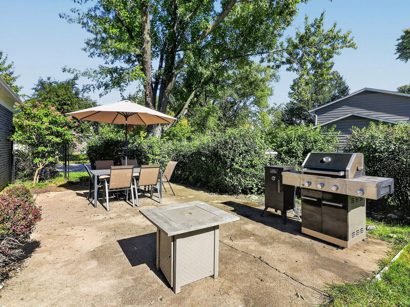2911 N Dunton Avenue Arlington Heights IL 60004