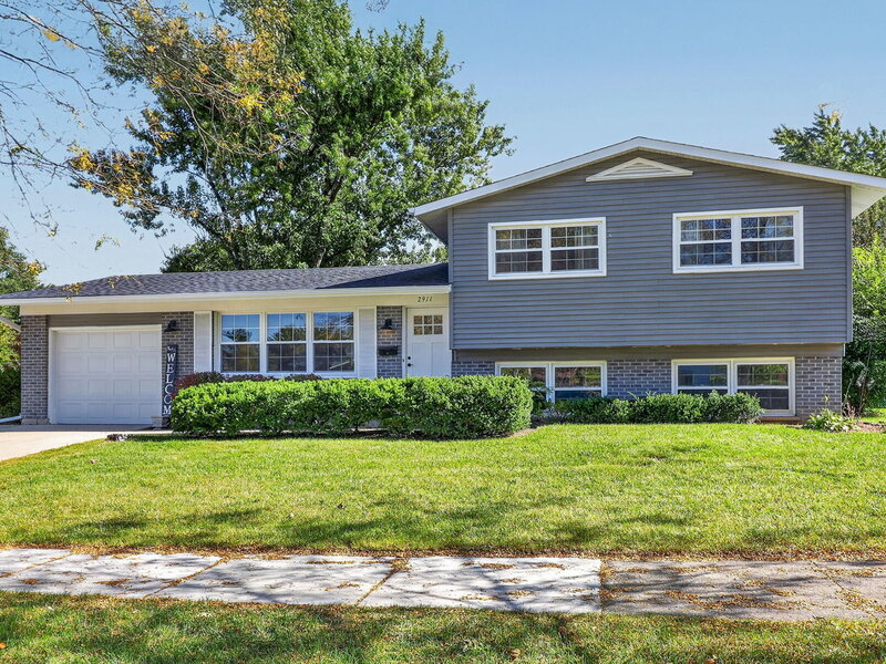 2911 N Dunton Avenue Arlington Heights IL 60004