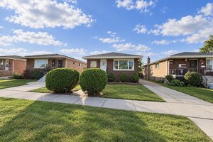Photo of 306 Prairie Avenue Calumet City IL 60409