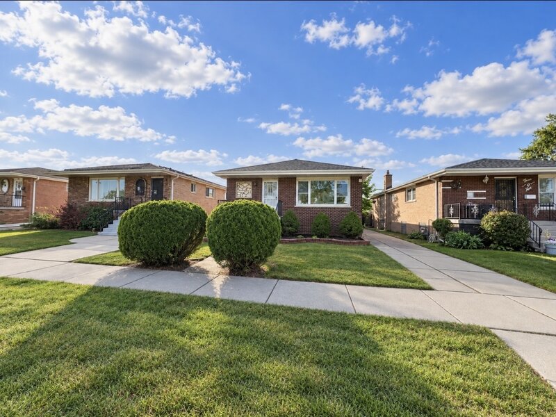 306 Prairie Avenue Calumet City IL 60409