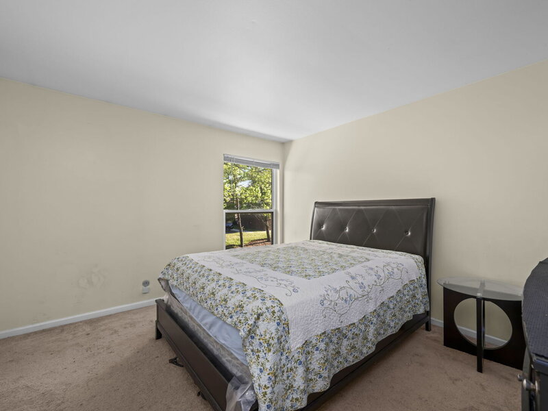 1910 Huntington Boulevard Hoffman Estates IL 60169
