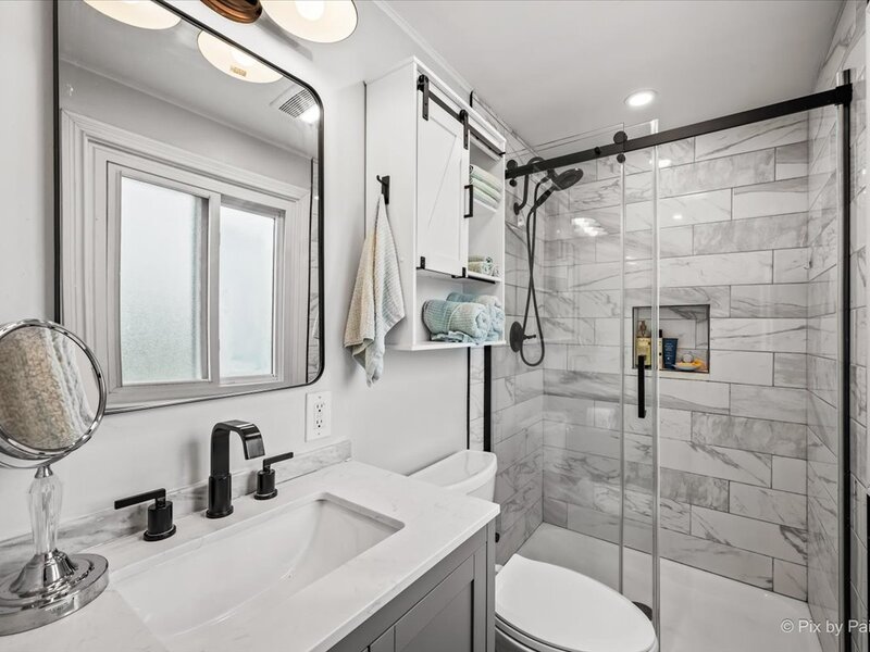 2012 N Kennicott Drive Arlington Heights IL 60004