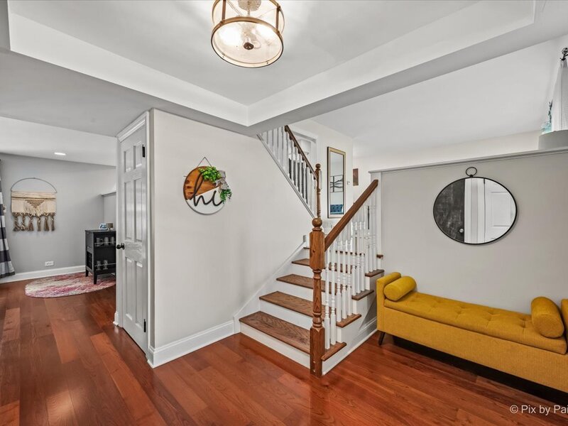 2012 N Kennicott Drive Arlington Heights IL 60004