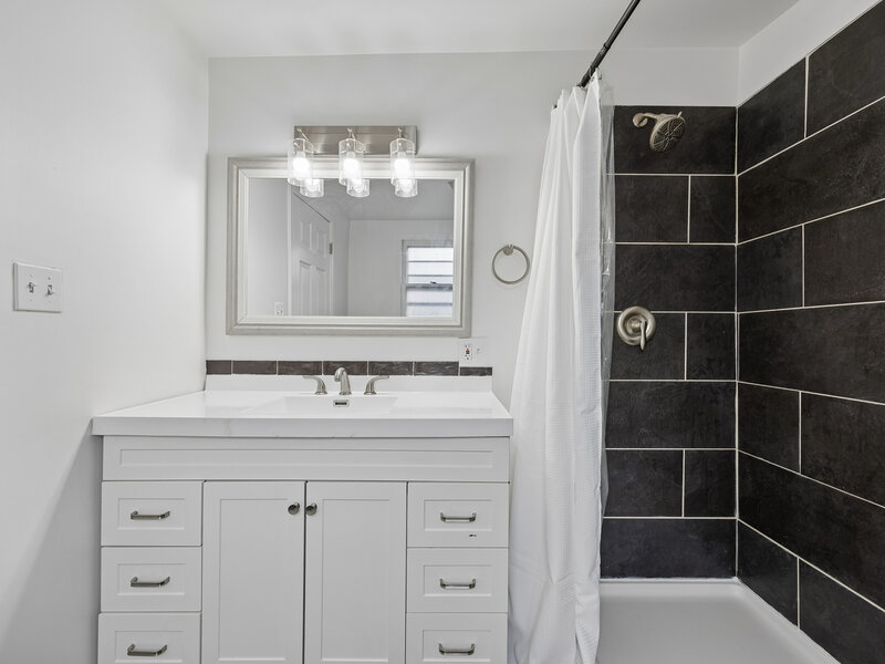 7638 S Merrill Avenue Chicago IL 60649