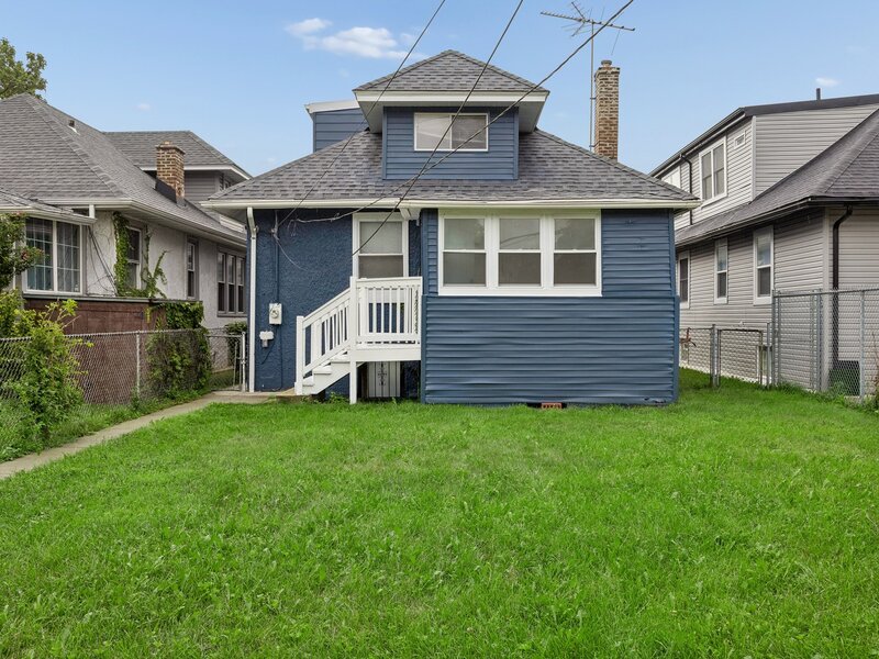 7638 S Merrill Avenue Chicago IL 60649