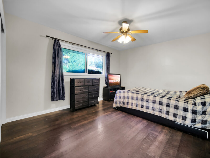 830 Mcclaran Avenue Aurora IL 60506