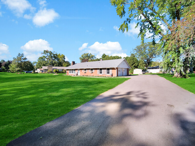 830 Mcclaran Avenue Aurora IL 60506