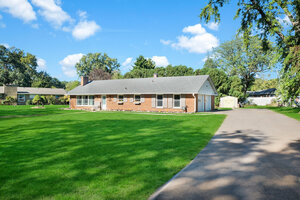 Photo of 830 Mcclaran Avenue Aurora IL 60506