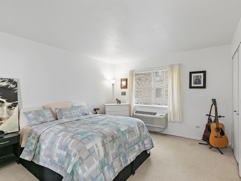 2249 Nichols Road Arlington Heights IL 60004