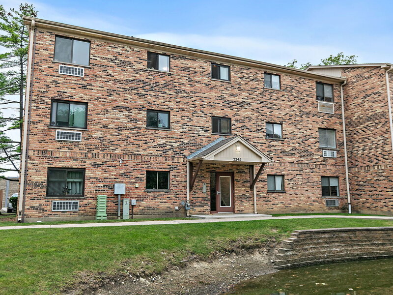 2249 Nichols Road Arlington Heights IL 60004