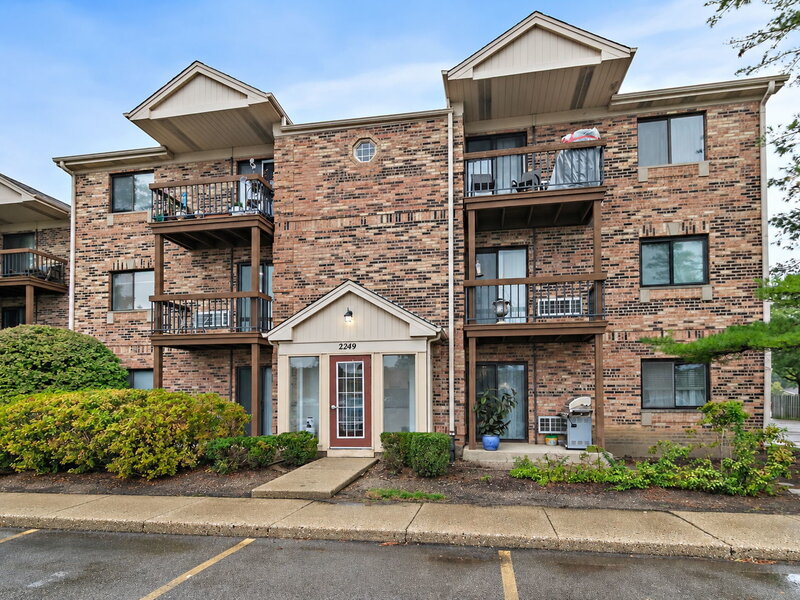 2249 Nichols Road Arlington Heights IL 60004