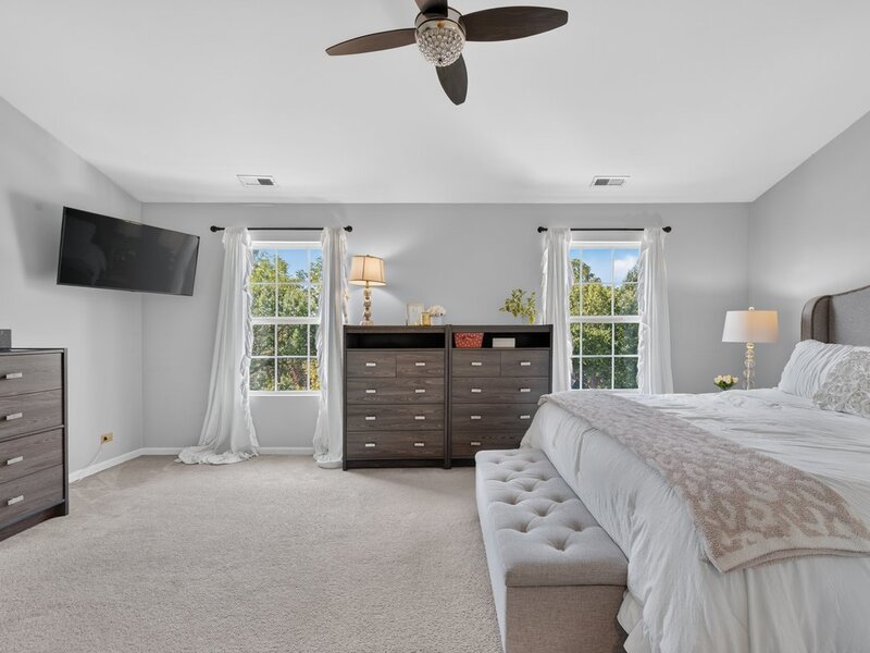 2264 Summerlin Drive Aurora IL 60503