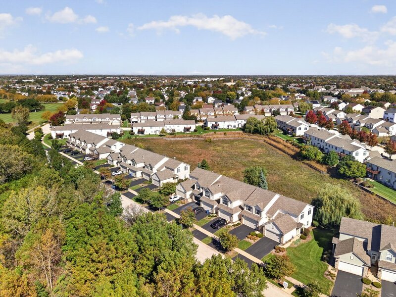 2264 Summerlin Drive Aurora IL 60503