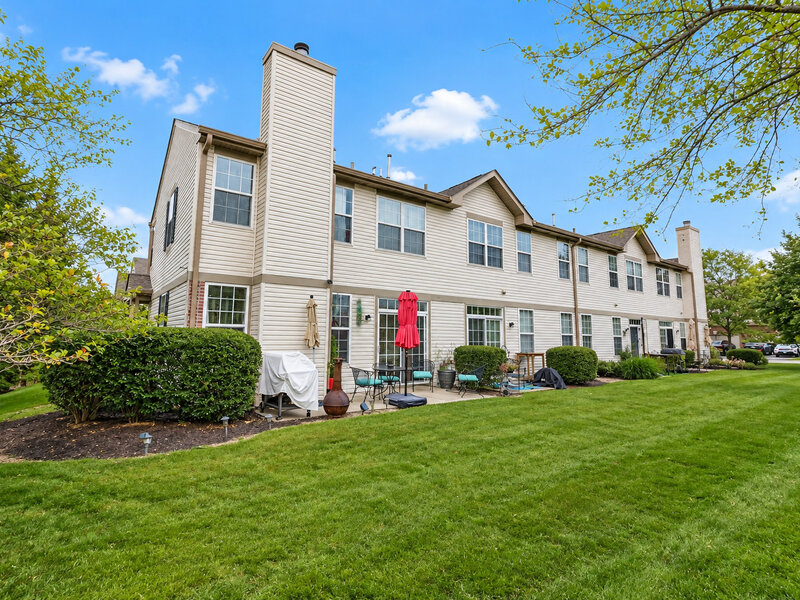 1288 W Black Wolf Road Round Lake IL 60073