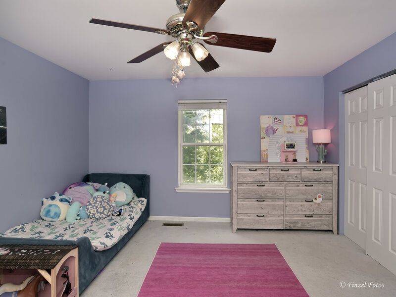 1290 Savanna Lane Woodstock IL 60098