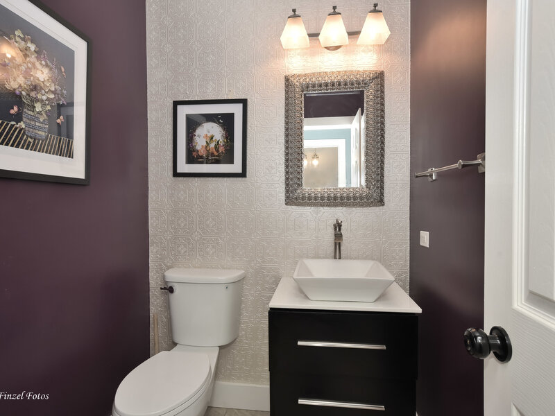 1290 Savanna Lane Woodstock IL 60098