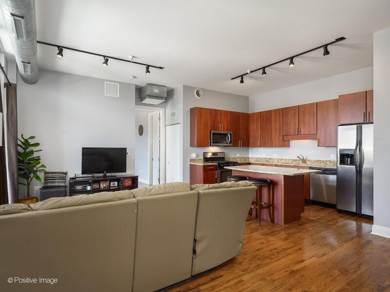 770 W Gladys Avenue Chicago IL 60661