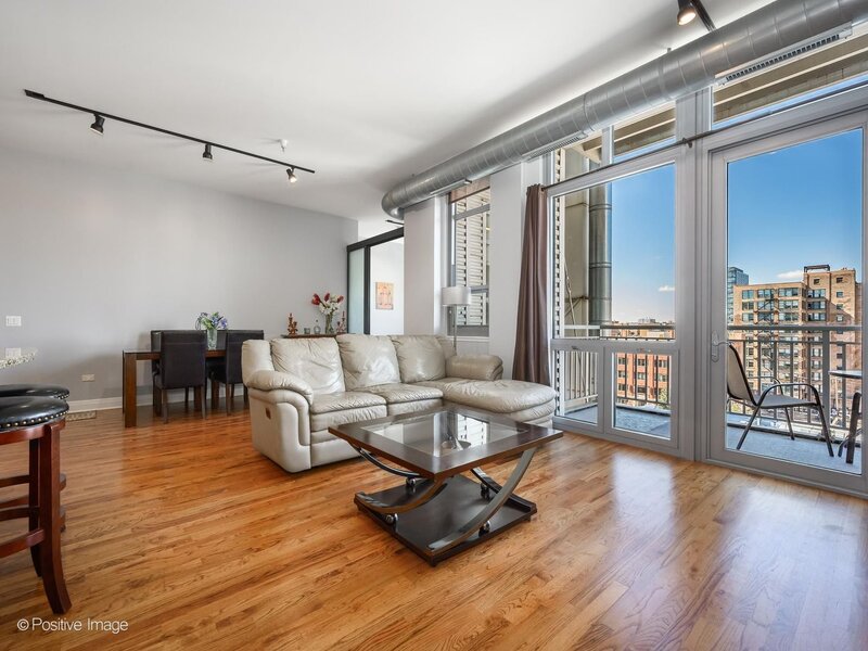 770 W Gladys Avenue Chicago IL 60661