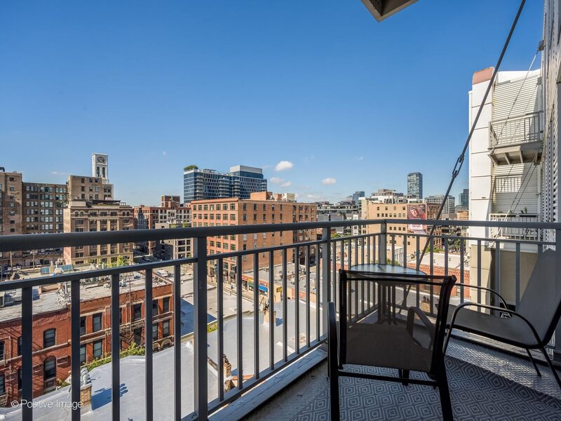 770 W Gladys Avenue Chicago IL 60661