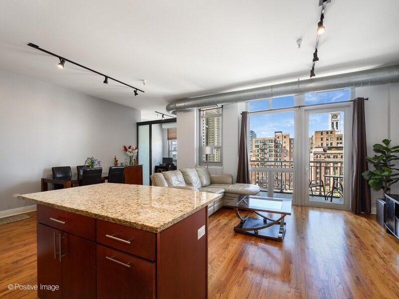 770 W Gladys Avenue Chicago IL 60661