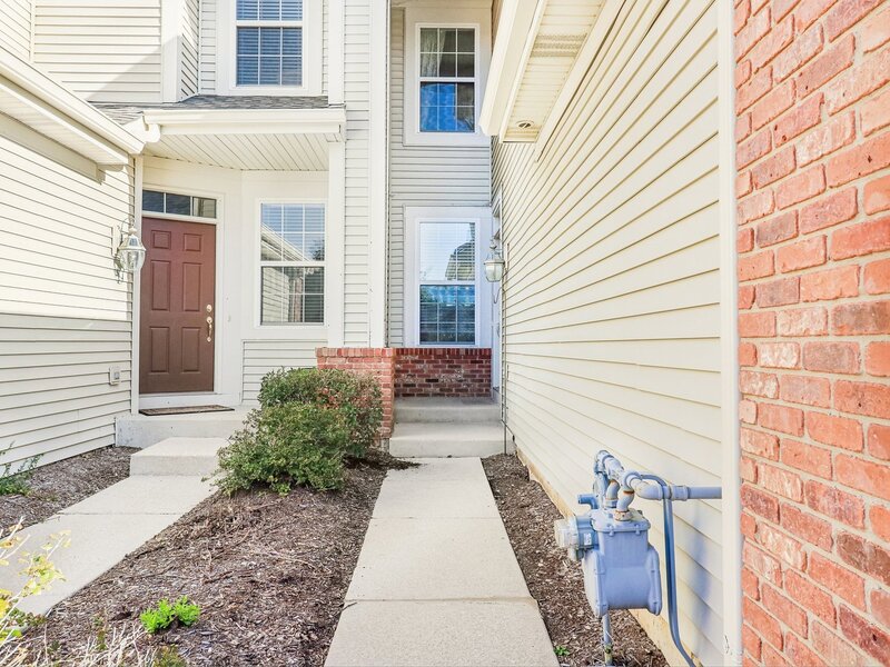 306 Remington Drive St. Charles IL 60175