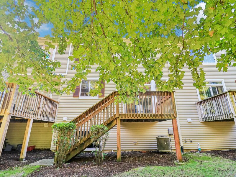 306 Remington Drive St. Charles IL 60175