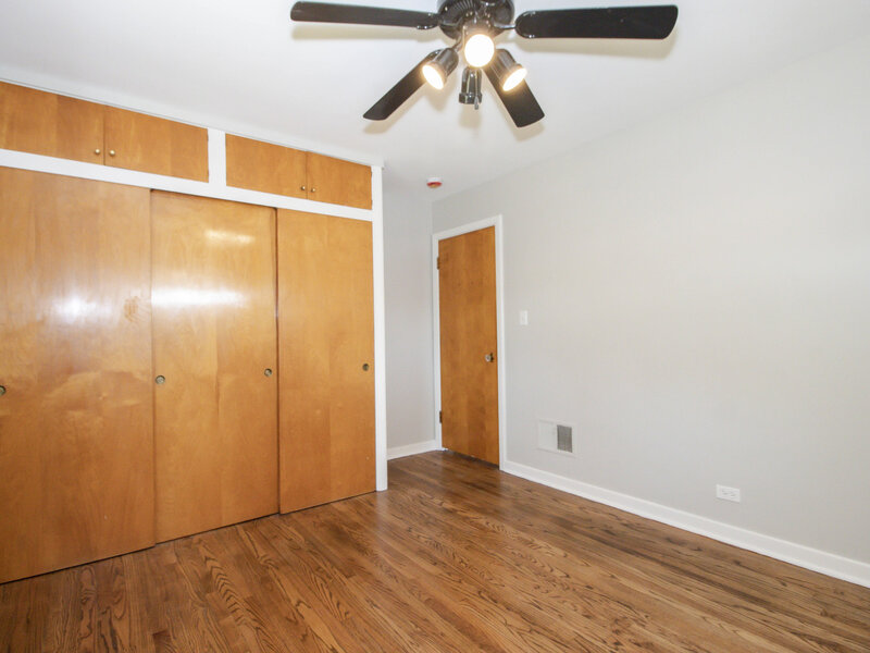 2337 Park Avenue North Riverside IL 60546