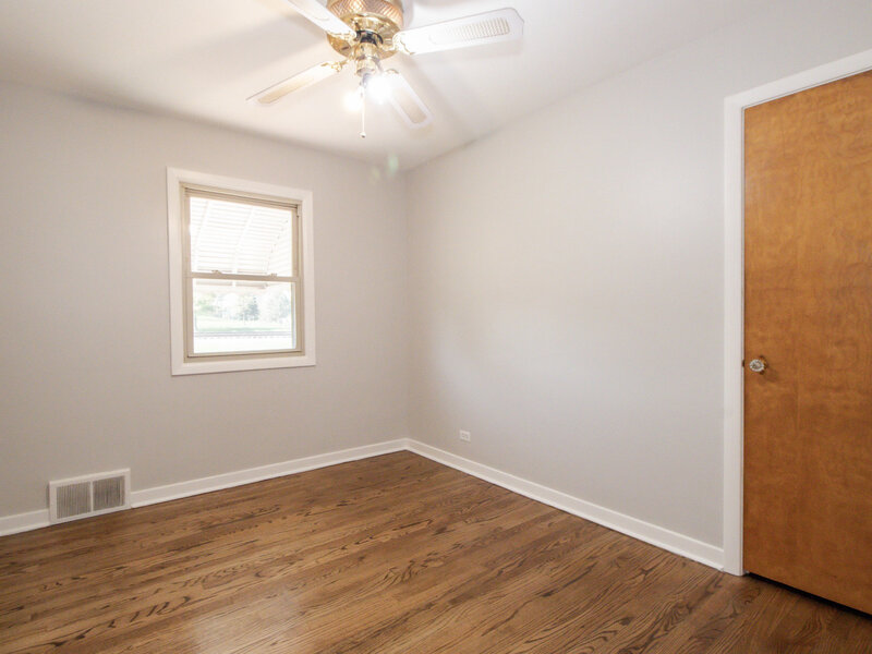 2337 Park Avenue North Riverside IL 60546