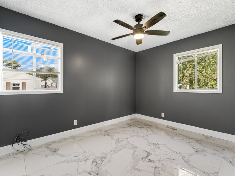 304 Hamrick Avenue Romeoville IL 60446