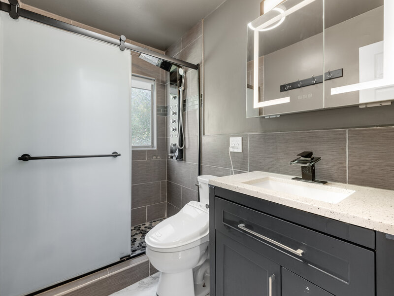 304 Hamrick Avenue Romeoville IL 60446