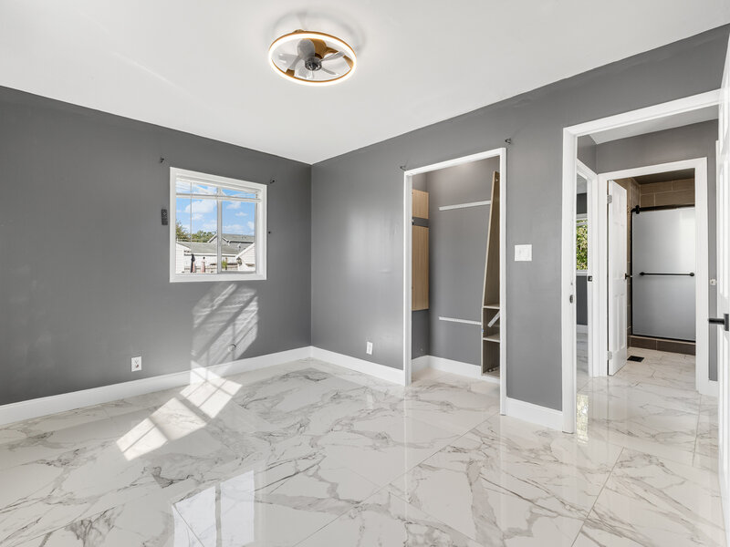 304 Hamrick Avenue Romeoville IL 60446